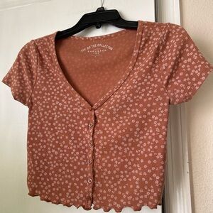 Aeropostale Rust Floral Short Sleeve Top